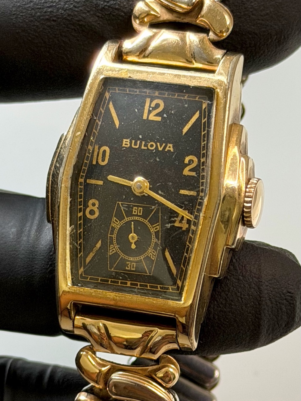Bulova Fifth Avenue 1940’s Art Deco Mechanical Black Dial Gold Plated 25mm Watch